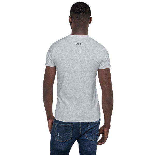 unisex-basic-softstyle-t-shirt-sport-grey-back-697011e76b647.jpg T-shirt Driven by YES Unisexe à Manches Courtes - Ce t-shirt Driven by YES reflète une attitude simple et affirmée.