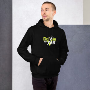 unisex-heavy-blend-hoodie-black-front-6970aa031f7d3.jpg Sweat à capuche Driven by YES - Ce hoodie Driven by YES est plus qu’un vêtement, c’est une attitude.